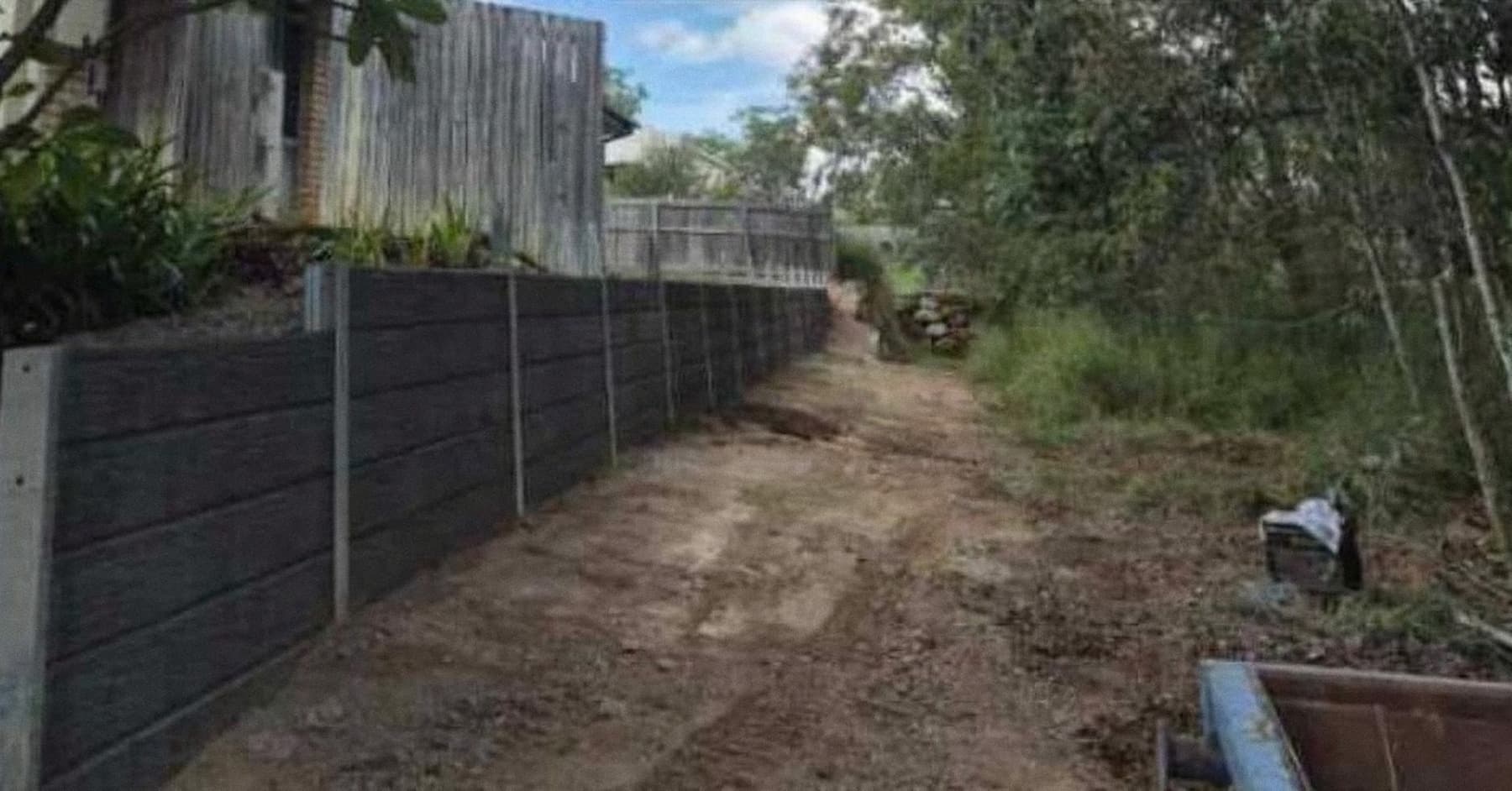 Retaining wall in Chuwar